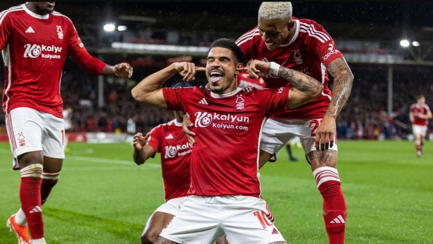 Mùa giải trong mơ sẽ còn tiếp tục với Nottingham Forest.