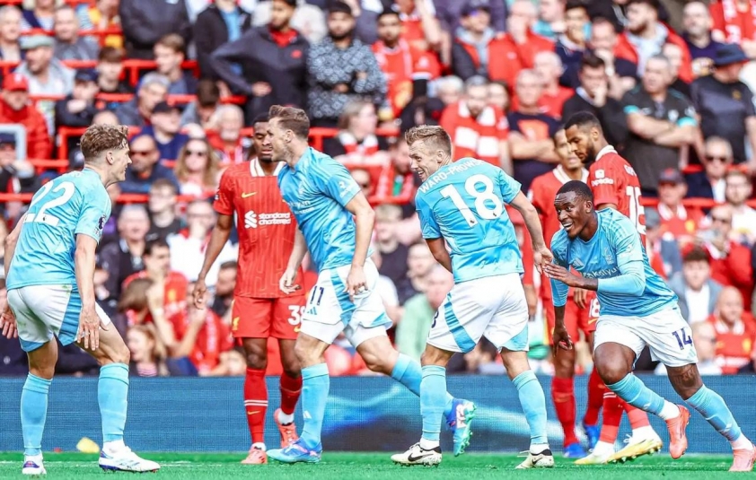 Đoàn quân của Nuno Espirito Santo đánh bại Liverpool ngay trên sân Anfield.