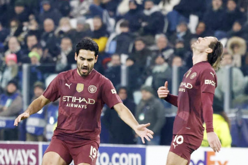 Gundogan cho rằng Man City đang tự làm phức tạp lối chơi. 